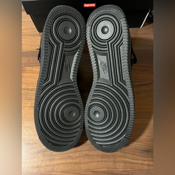 SUPREME X NIKE AIR FORCE 1 AF1 MID 'BOX LOGO - TRIPLE BLACK' Men’s Size 11 - Picture 8 of 12